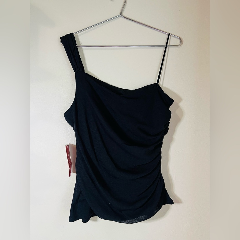 Signature by Sangria Black Top.NWT